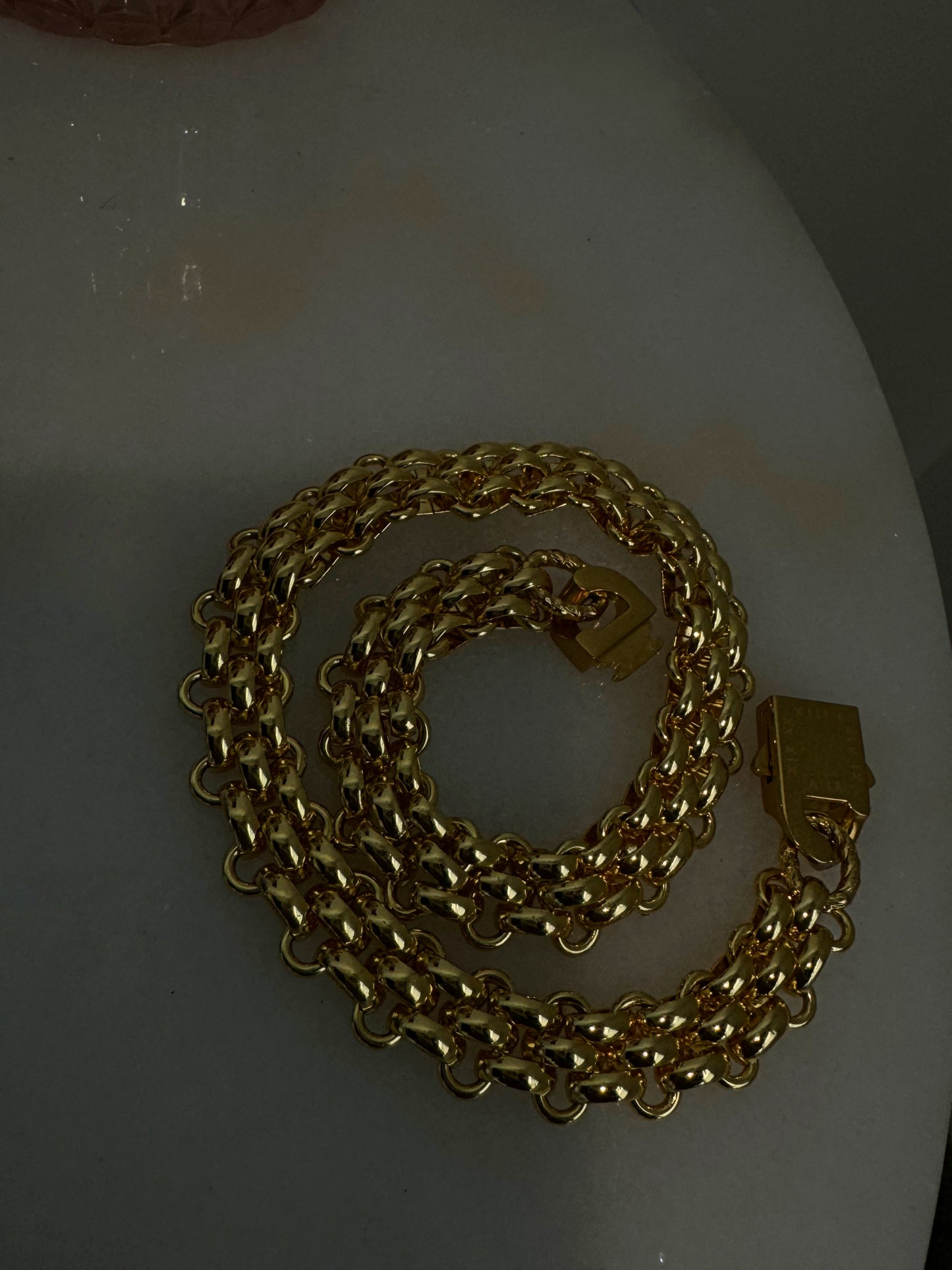Timeless Chocker
