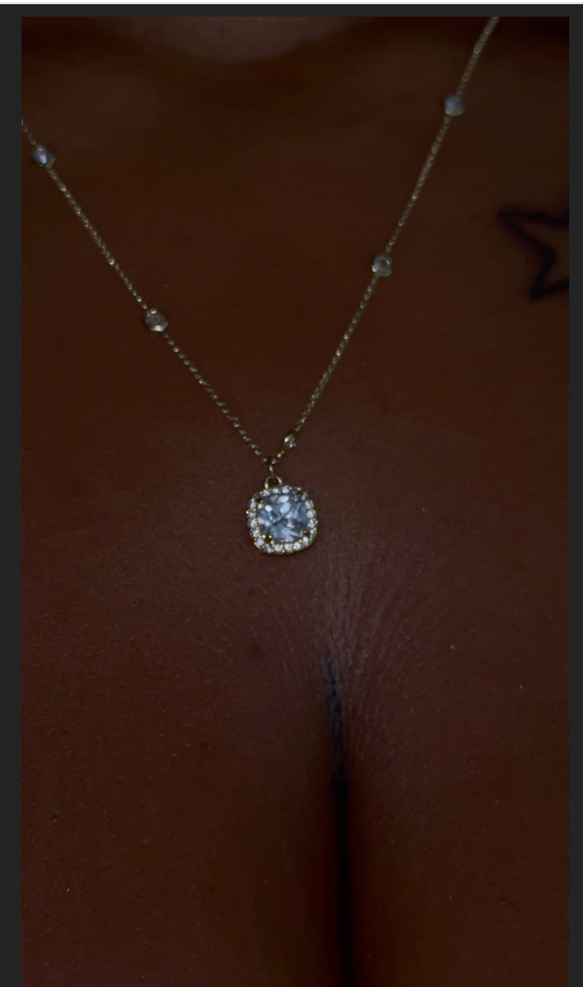 Lorrayne necklace